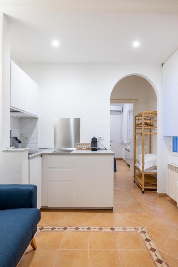Elle Cavour Apartment Rome Bagian luar foto