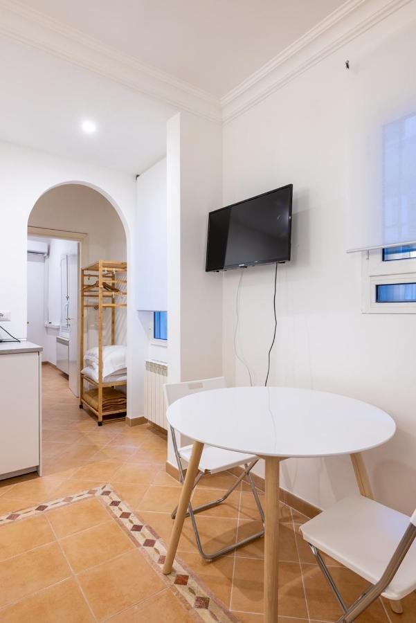 Elle Cavour Apartment Rome Bagian luar foto